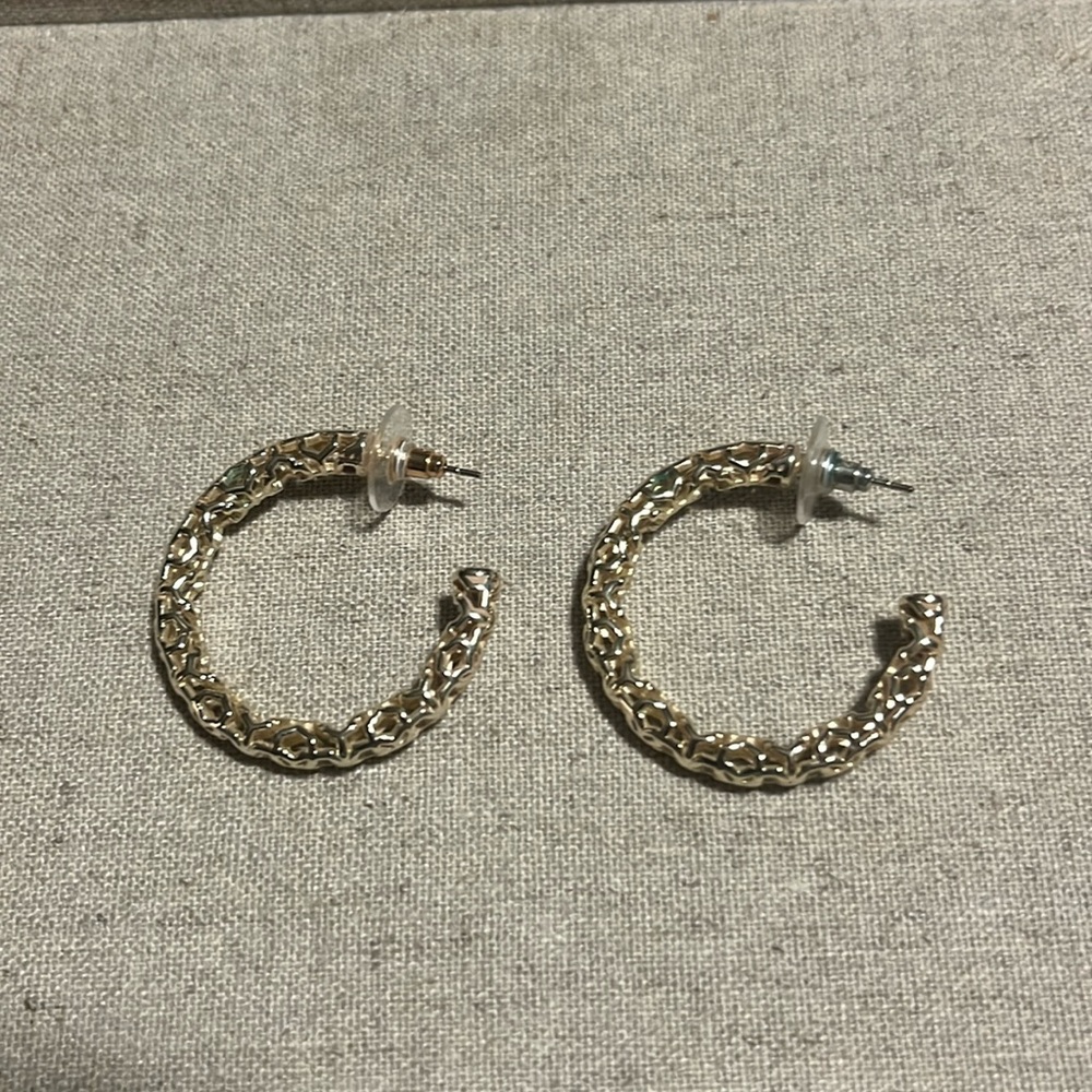 Kendra Scott Hoops